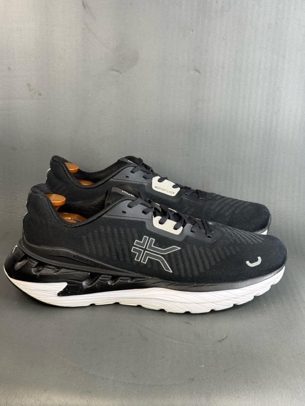 KURU TRIPLE MAX Ion athletic sneaker running shoes men’s size 12.5